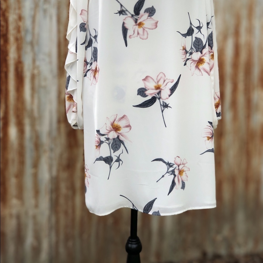 SUGAR + LIPS, Floral Print Dress - Picture 3 of 9